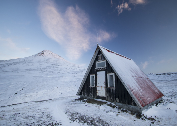 Maison islande neige